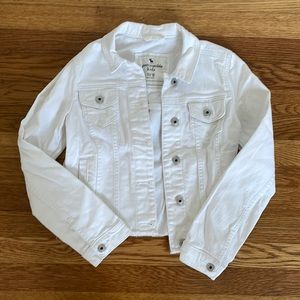 Abercrombie Kids white denim jacket size 11/12